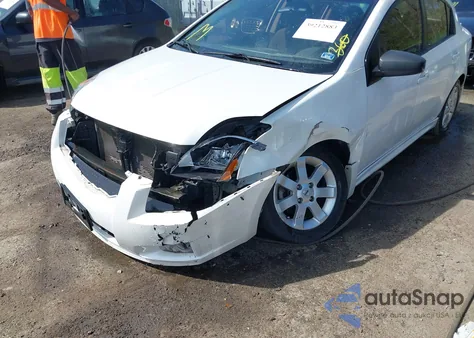 2011 Nissan Sentra 2.0 z USA, uszkodzony, nr VIN 3N1AB6APXBL647124